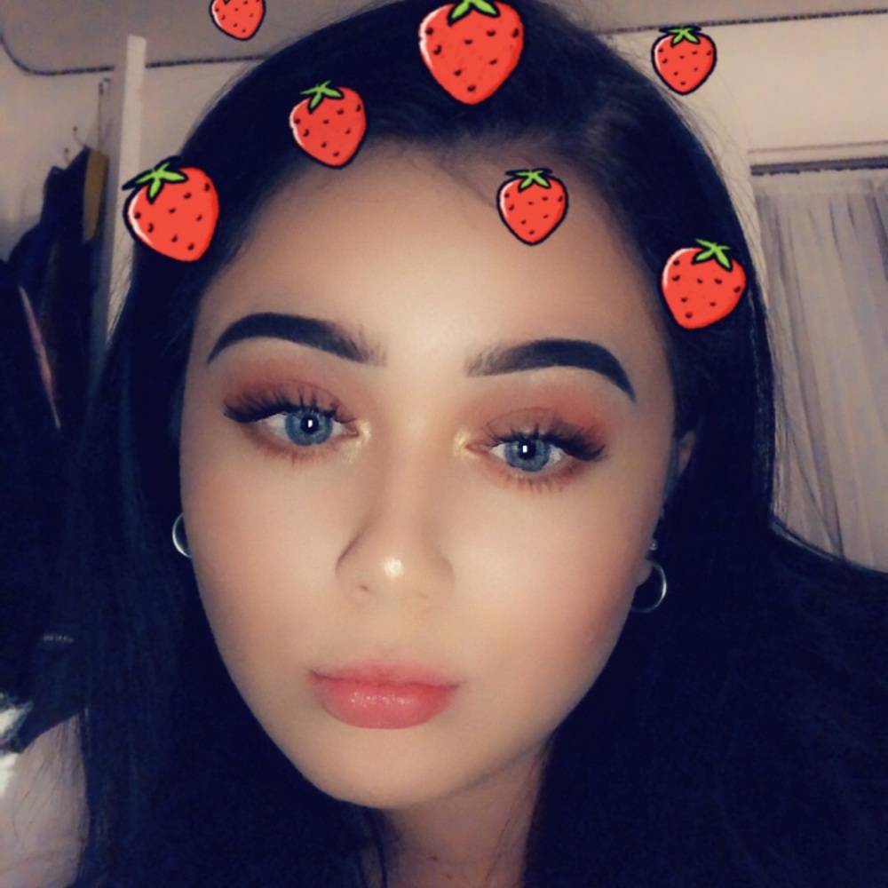 Meet your Posher, Julia